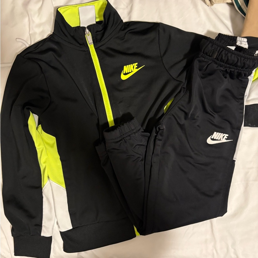 Nike Kids Black and Neon Yellow Track Set